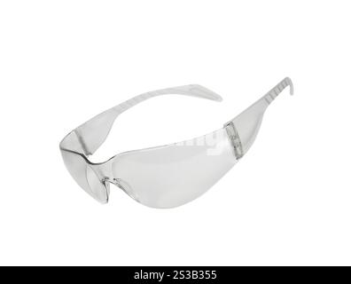occhiali di sicurezza isolati su sfondo bianco. occhiali di sicurezza isolati Foto Stock