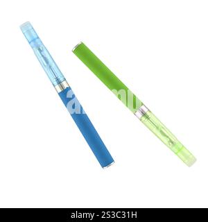 grandi sigarette elettroniche isolate su bianco. grandi sigarette elettroniche Foto Stock