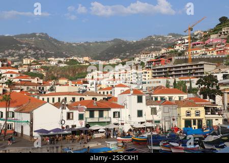 Villaggio di pescatori di Câmara de Lobos, isola di Madeira, Portogallo Foto Stock