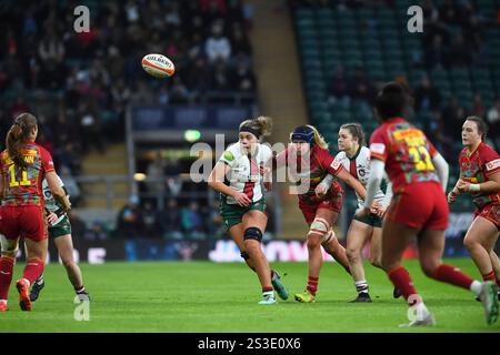 Charlotte Fray dei Leicester Tigers e Sarah Bonar degli Harlequins in azione durante il Premiership Women's Rugby match tra Harlequins e Leicester Foto Stock