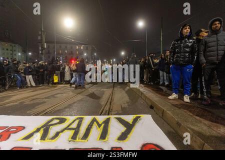 Milano, Italia. 9 gennaio 2025. Festa per ricordare rami Elgaml partita da Piazza XXIV maggio - Milano, Italia - Gioved&#xec;, 9 gennaio 2025 (foto Stefano porta/LaPresse) dimostrazione per ricordare rami Elgaml iniziata da Piazza XXIV maggio - Milano, Italia - giovedì 9 gennaio 2025 (foto Stefano porta/LaPresse) credito: LaPresse/Alamy Live News Foto Stock
