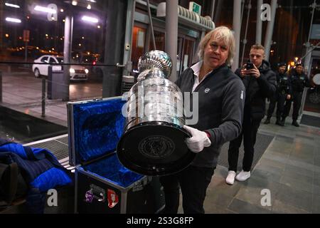 Ostrava, Repubblica Ceca. 9 gennaio 2025. La Stanley Cup in mostra prima della celebrazione della terza giornata annuale dell'hockey in Repubblica Ceca, che si svolgerà a Ostrava, Repubblica Ceca, il 9 gennaio 2025. Crediti: Jaroslav Ozana/CTK Photo/Alamy Live News Foto Stock