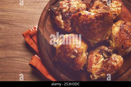 Cosce di pollo fritte, con spezie, fatte in casa, niente persone Foto Stock