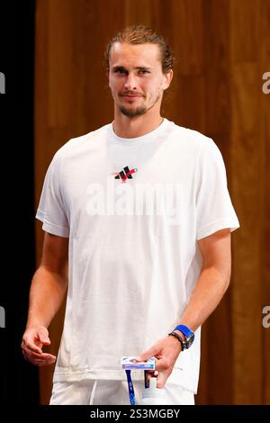 Melbourne, Australia. 10 gennaio 2025. Tennis: Australian Open. Alexander Zverev arriva a una conferenza stampa prima degli Australian Open. Crediti: Frank Molter/dpa/Alamy Live News Foto Stock