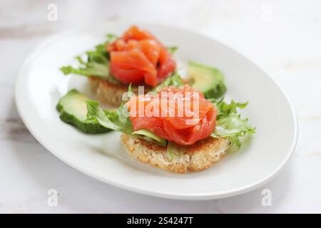 Antipasto con trota e verdure Foto Stock