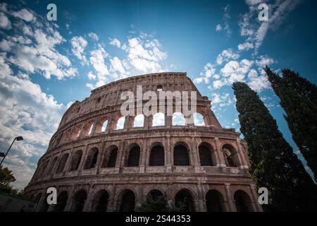 Vista dall'esterno del Colosseo Foto Stock