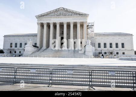 Washington, Stati Uniti. 10 gennaio 2025. L'edificio della Corte Suprema a Washington, DC (foto di Michael Brochstein/Sipa USA) credito: SIPA USA/Alamy Live News Foto Stock