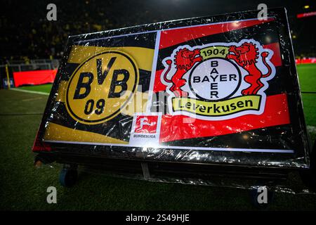 DORTMUND, GERMANIA - 10 GENNAIO 2025: ++ - partita di calcio del Borussia Dortmund vs Bayer 04 Leverkusen al Signal Iduna Park Foto Stock
