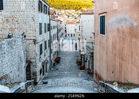 Strade tranquille della città vecchia di Dubrovnik Foto Stock