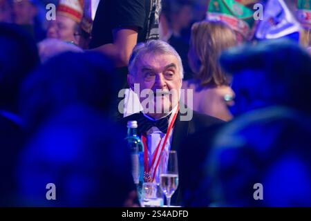 Colonia, Germania. 10 gennaio 2025. Herbert Reul, il ministro degli interni della Repubblica Democratica del Nord Africa, è visto durante la celebrazione del tradizionale triumvirato di Colonia a Colonia, in Germania, il 10 gennaio 2025. (Foto di Ying Tang/NurPhoto) credito: NurPhoto SRL/Alamy Live News Foto Stock