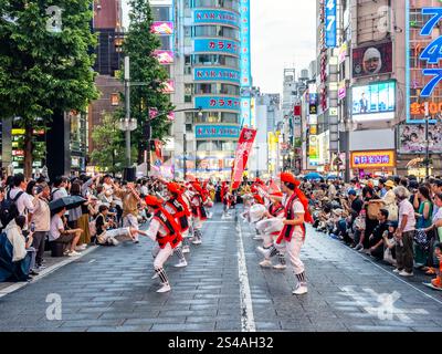 Shinjuku Street Festival a luglio, Tokyo, Giappone Foto Stock