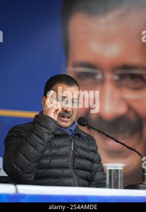 Nuova Delhi, India. 10 gennaio 2025. NUOVA DELHI, INDIA - 10 GENNAIO: Convener Nazionale del Partito AAM Aadmi (AAP) Arvind Kejriwal durante una conferenza stampa in vista delle elezioni dell'Assemblea presso il quartier generale dell'AAP il 10 gennaio 2025 a nuova Delhi, India. (Foto di Raj K Raj/Hindustan Times/Sipa USA) credito: SIPA USA/Alamy Live News Foto Stock