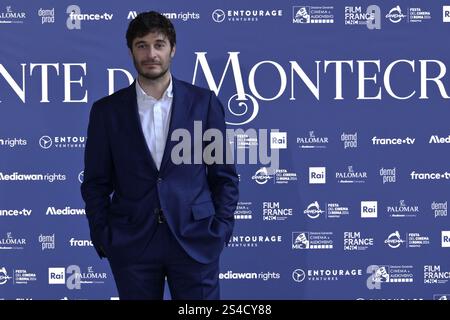 Ambasciata di Francia a Roma, Roma, Italia, 10 gennaio 2025, lino Guanciale durante il Photocall della serie Rai "il Conte di Montecristo" - News Foto Stock