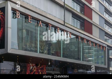 Utrecht, Paesi Bassi. 5 agosto 2023. Ingresso al teatro Beatrix al Jaarbeursplein di Utrecht. Foto Stock