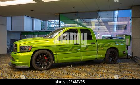 DETROIT, mi/USA - 10 GENNAIO 2025: A 20xx Dodge RAM SRT-10 Viper Truck, North American International Detroit Auto Show (NAIAS). Foto Stock