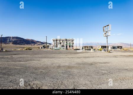 Edifici abbandonati abbandonati nella città fantasma di Coaldale, un'ex città mineraria all'uscita della i-95 Veterans Memorial Highway e della i-6 nella contea di Esmeralda, Nevada Foto Stock