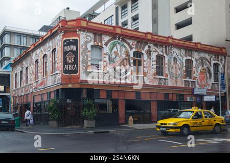 Il Mama Africa si trova nella famosa strada dei divertimenti di Long Street nel centro di città del Capo, Capo Occidentale, Sud Africa Foto Stock