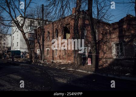 Adrien Vautier/le Pictorium - Guerra in Ucraina. 22 novembre 2024. Ucraina/Sumy - la mattina di venerdì 22 novembre 2024 a Sumy, un drone Shahed ha colpito un condominio nel centro di Sumy. Lasciando un morto e dieci feriti. Crediti: LE PICTORIUM/Alamy Live News Foto Stock