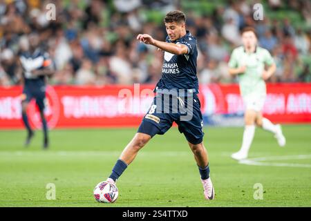 Melbourne, Australia. 10 gennaio 2025. Zinedine Machach del Melbourne Victory visto in azione durante la partita di A-League tra Melbourne Victory FC e Western United FC all'AAMI Park. Punteggio finale Western United 4:3 Melbourne Victory (foto di Olivier Rachon/SOPA Images/Sipa USA) credito: SIPA USA/Alamy Live News Foto Stock