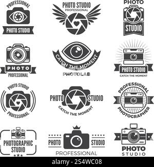Logotipi e simboli degli studi fotografici. Fotocamera e studio fotografico. Illustrazione vettoriale. Logotipi e simboli degli studi fotografici Illustrazione Vettoriale
