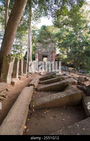 I templi Khmer di Koh Ker a est della città di Srayong a ovest della città di Preah Vihear, nella Cambogia settentrionale. Cambogia, Sra Em, novembre 2017. Foto Stock