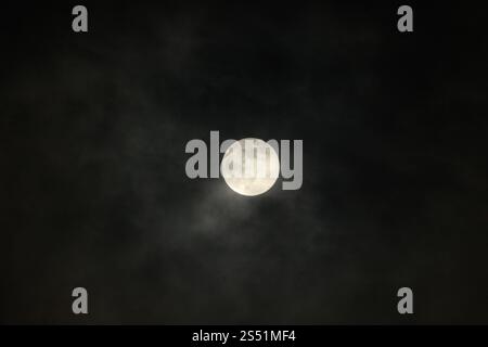 Wolf Moon Brentwood Essex UK 13 gennaio 2025 Foto Stock