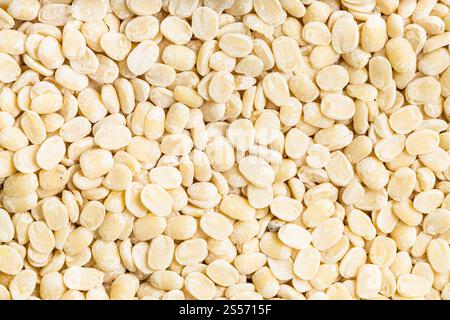 cibo di fondo - molte urad grezze dal (grammo nero diviso) i fagioli si avvicinano Foto Stock