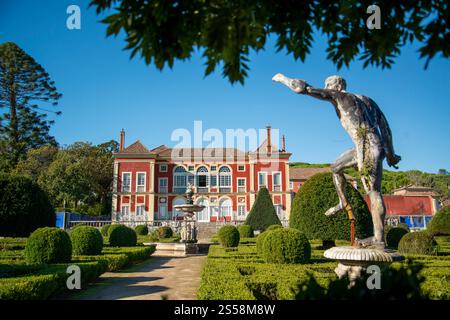 Azulejos alla Casa e Giardino del Palacio Fronteira a Benfica nella città di Lisbona in Portogallo. Portogallo, Lisbona, ottobre 2021 Foto Stock