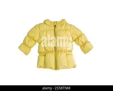 Giacca gialla luminosa per bambini isolata su sfondo bianco. Giacca gialla brillante per bambini Foto Stock