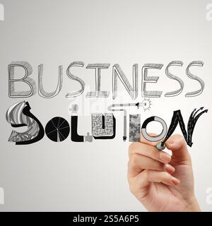 Lampadina a matita disegnare la corda aprire carta stropicciata mostrano la soluzione aziendale come concetto Foto Stock