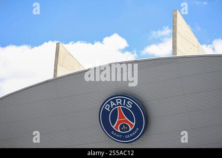 Parigi (Francia): Stadio Parc des Princes, logo Paris Saint Germain (PSG) Foto Stock