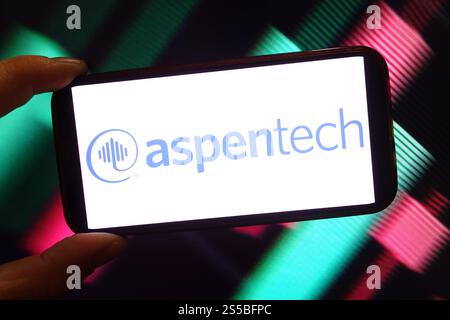In questa immagine, il logo aziendale AspenTech viene visualizzato sullo schermo di uno smartphone. (Foto di Piotr Swat / SOPA Images/Sipa USA) *** esclusivamente per notizie editoriali *** Foto Stock