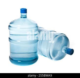 due grandi bottiglie di plastica per acqua potabile isolate su sfondo bianco Foto Stock