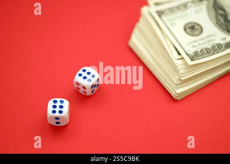 Frammenti di automobili parcheggiate ricoperte di neve Foto Stock