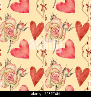 Cuori rossi e rosa, rose, fiocco e freccia con fiocco piccolo motivo senza cuciture sul giallo. Per tessuti, tessuti, confezioni e biglietti per San Valentino, Festa della donna e Festa della mamma. Foto Stock