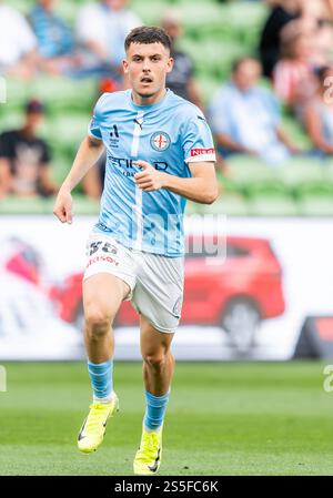 Melbourne, Australia. 11 gennaio 2025. Medin Memeti, il Melbourne City, visto in azione durante la partita di A-League tra il Melbourne City FC e il Brisbane Roar FC all'AAMI Park. Punteggio finale: Melbourne City 1: 0 Brisbane Roar. (Foto di Olivier Rachon/SOPA Images/Sipa USA) credito: SIPA USA/Alamy Live News Foto Stock