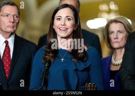 Washington, Stati Uniti. 14 gennaio 2025. La senatrice degli Stati Uniti Katie Britt (R-AL) parla ad una conferenza stampa al Campidoglio degli Stati Uniti. (Foto di Michael Brochstein/Sipa USA) credito: SIPA USA/Alamy Live News Foto Stock