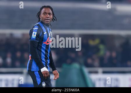 Bergamo, ITALIA, 14 gennaio 2025. Ademola Lookman di Atalanta durante la partita di serie A tra Atalanta B.C. e Juventus allo stadio Gewiss il 14 gennaio 2025 a Bergamo. Crediti: STEFANO NICOLI/Speed Media/Alamy Live News Foto Stock