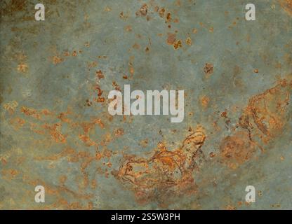 Vecchia struttura metallica arrugginita. Sfondo industriale grunge. Vecchia struttura metallica arrugginita. Sfondo grunge Foto Stock