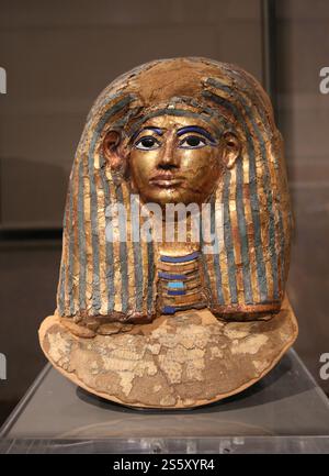 Maschera funeraria di merito. Nuovo regno. XVIII dinastia. 1425-1354 A.C. Deir el-Medina. Tomba di Kha (TT8). Museo Egizio di Torino. Italia. Foto Stock