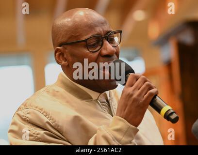 Berlino, Germania. 15 gennaio 2025. Joe Chialo (CDU), senatore per la cultura e la coesione sociale, durante una conferenza stampa del Landesmusikrat di Berlino sullo strumento dell'anno 2025. Crediti: David Hammersen/dpa/Alamy Live News Foto Stock