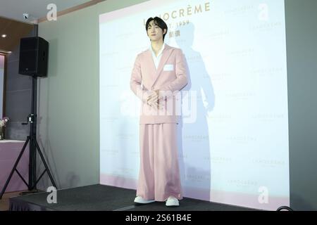 TAIPEI, CINA - 15 NOVEMBRE 2025 - l'attore taiwanese KURT partecipa all'evento di lancio del marchio SkinCare il 15 gennaio 2025 nella Taipei cinese. Foto Stock