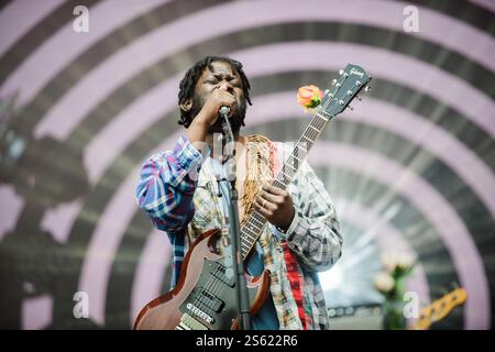 Michael Kiwanuka si esibisce all'All Points East Festival di Londra, Inghilterra, 28 agosto 2022 - BANG MEDIA INTERNATIONAL FAMOUS PICTURES 28 HOLMES ROAD LONDON NW5 3AB REGNO UNITO tel +44 (0) 02 7485 1005 email: pictures@famous.uk.com Foto Stock