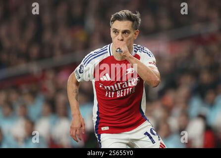 Londra, Regno Unito. 15 gennaio 2025. Leandro Trossard (A) alla partita Arsenal vs Tottenham Hotspur EPL, all'Emirates Stadium di Londra, Regno Unito il 15 gennaio 2025. Crediti: Paul Marriott/Alamy Live News Foto Stock
