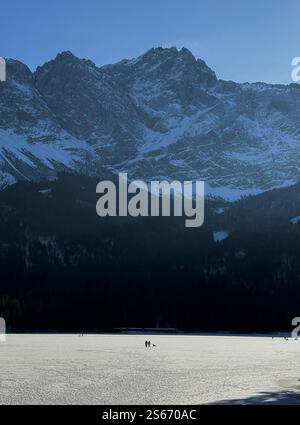 Eibsee, Zugspitze Foto Stock