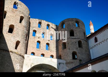 Cattedrale di Susa, porta Savoia, Susa, Piemonte, Italia Foto Stock