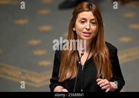 Bruxelles, Belgio. 16 gennaio 2025. La Funda Oru di Vooruit nella foto di giovedì 16 gennaio 2025 durante una sessione plenaria della camera al Parlamento federale di Bruxelles. BELGA FOTO DIRK WAEM credito: Belga News Agency/Alamy Live News Foto Stock