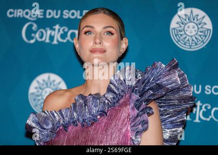 Londra, Regno Unito, 15 gennaio 2025. Ashley James arriva e posa al Cirque du Soleil CORTEO Premiere, alla Royal Albert Hall di Londra. Foto Stock