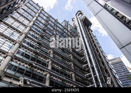 Lloyd's Building a Londra: Design high-tech ed esterno futuristico Foto Stock