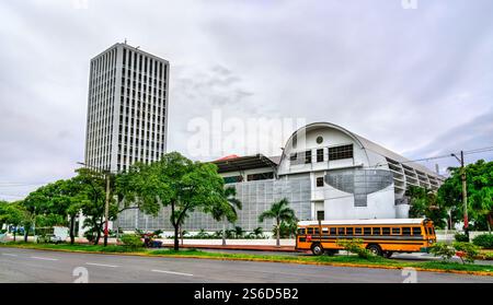 Costruzione dell'Assemblea nazionale o del Parlamento del Nicaragua nella sua capitale Managua Foto Stock